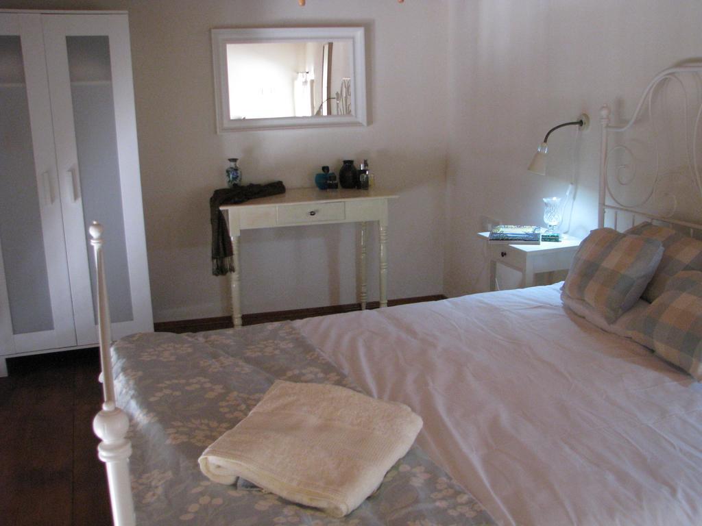 Dolphin Guest House And Studios Tochni Bilik gambar
